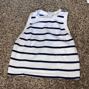 white and navy Abercrombie & Fitch crop top